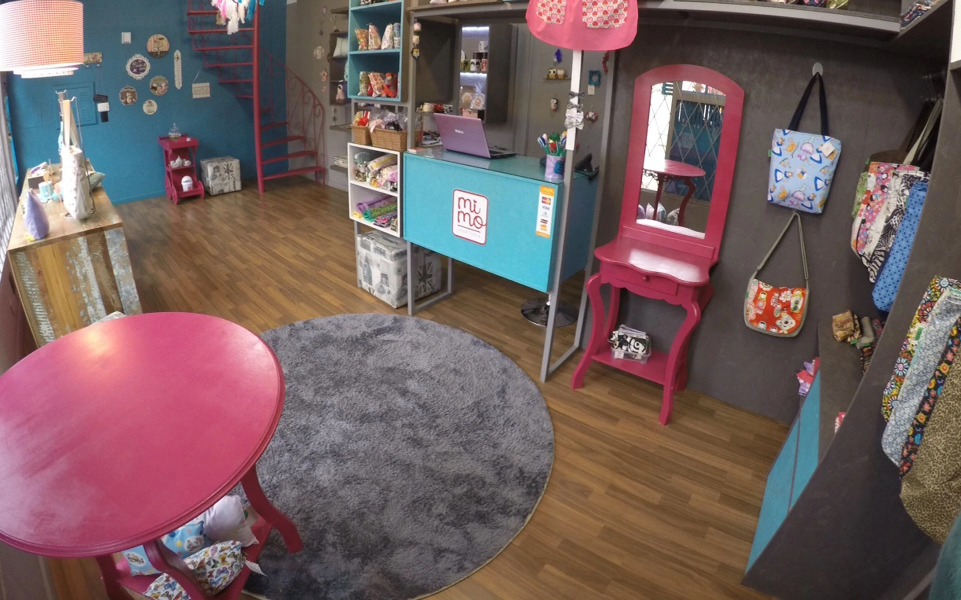 Atelier Mimo Crafteria em Cascavel - nécessaires personalizadas feitas à mão